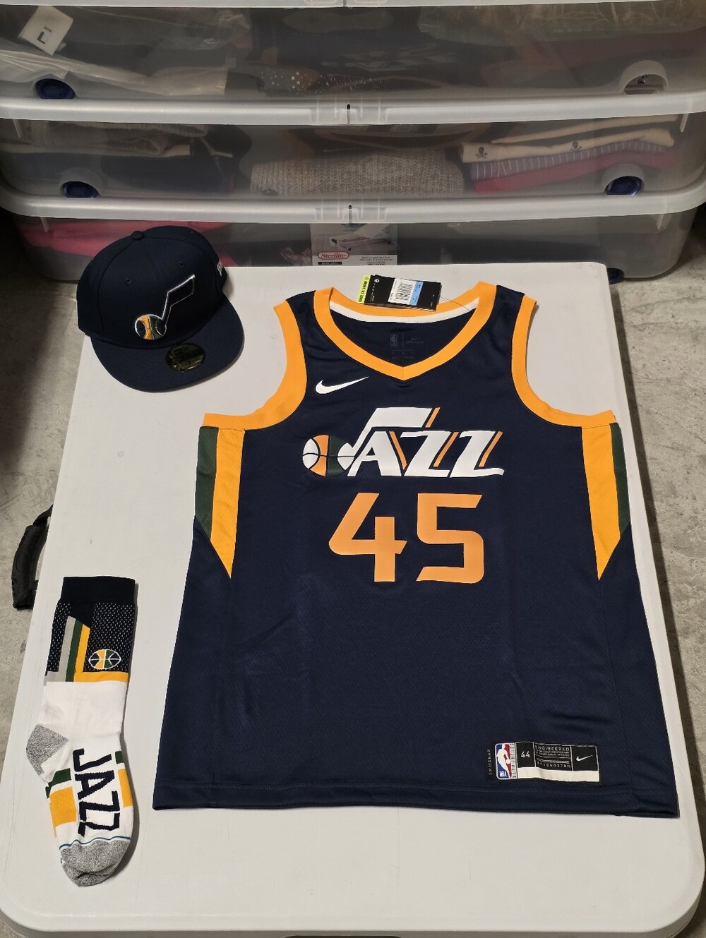 Nike Utah Jazz Bundle NBA Donovan Mitchell #45 Jersey, Socks, & Snapback